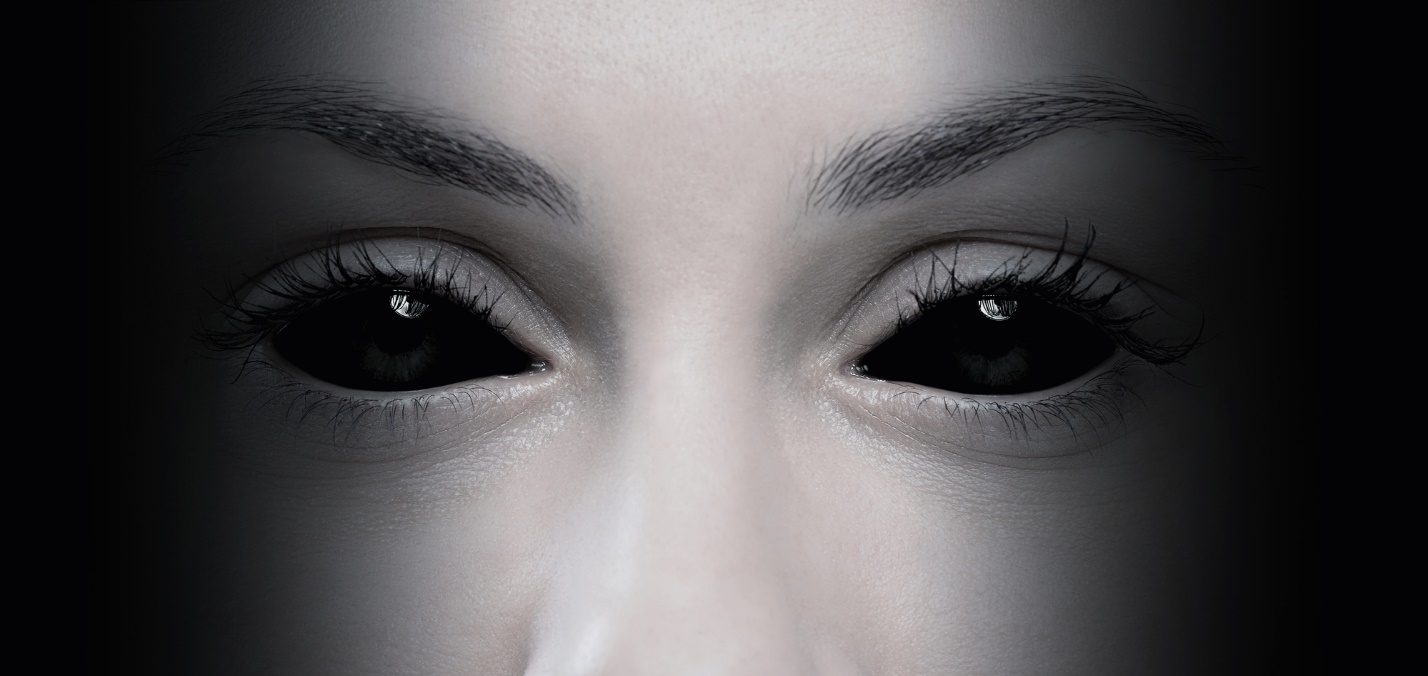 A close up of a person's eyes

Description automatically generated with medium confidence